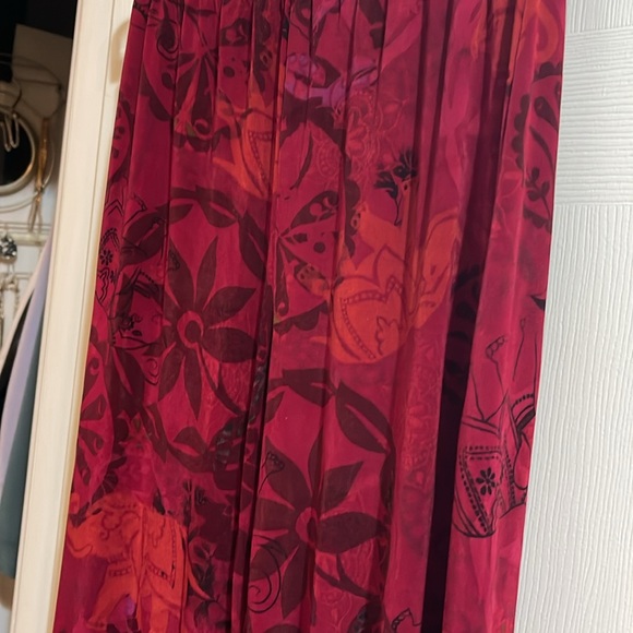 Chico’s cropped stretch pants - size 2-8 - Picture 2 of 5